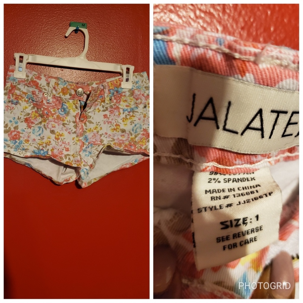 Floral shorts size 3